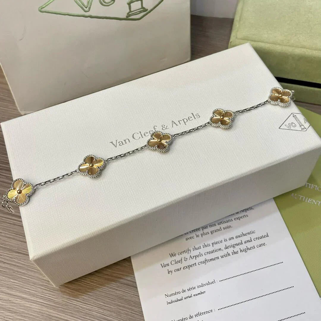 [Kincade Jewelrys]CLOVER 5 MOTIFS CHRISTMAS LIMITED EDITION BRACELET