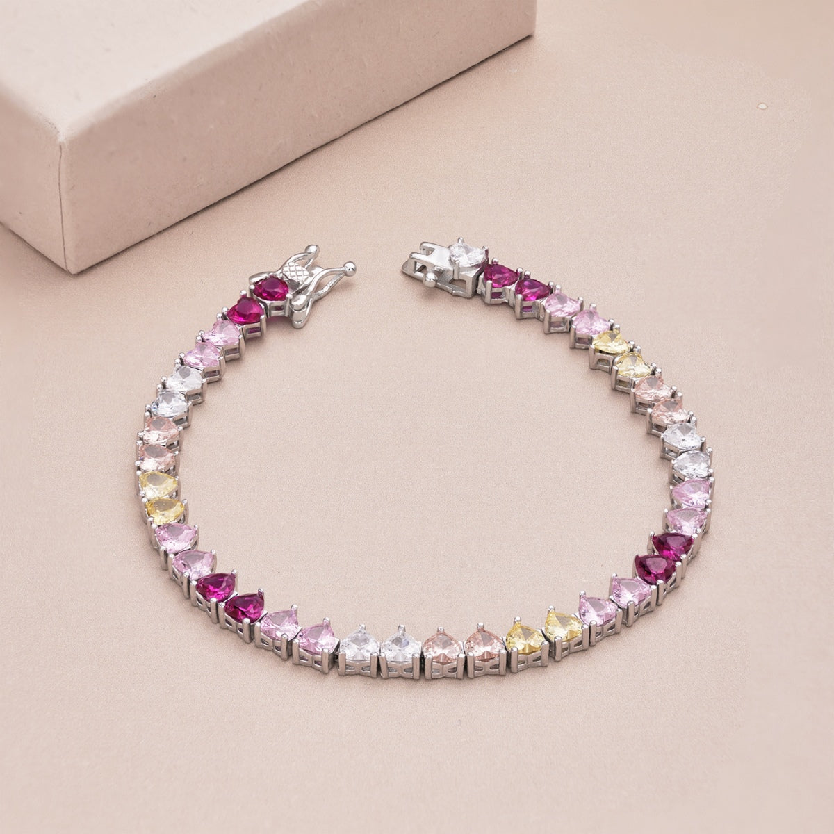 [Kincade Jewelrys]Luxurious Colorful Romantic Heart Shape Lover Bracelet