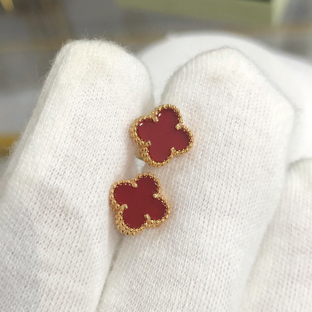 [Kincade Jewelrys]CLOVER MINI GOLD EARRINGS