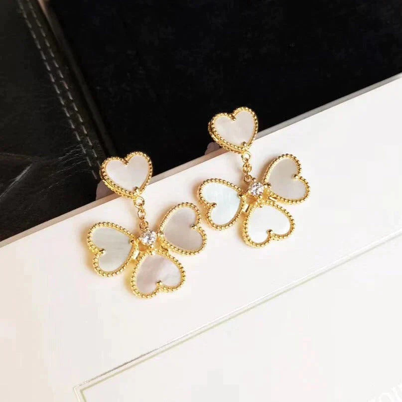 [Kincade Jewelrys]CLOVER SWEET WHITE MOP EARRINGS