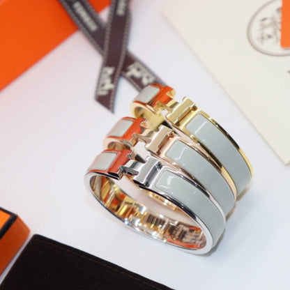 [Kincade Jewelrys]H LIGHT BLUE BRACELET