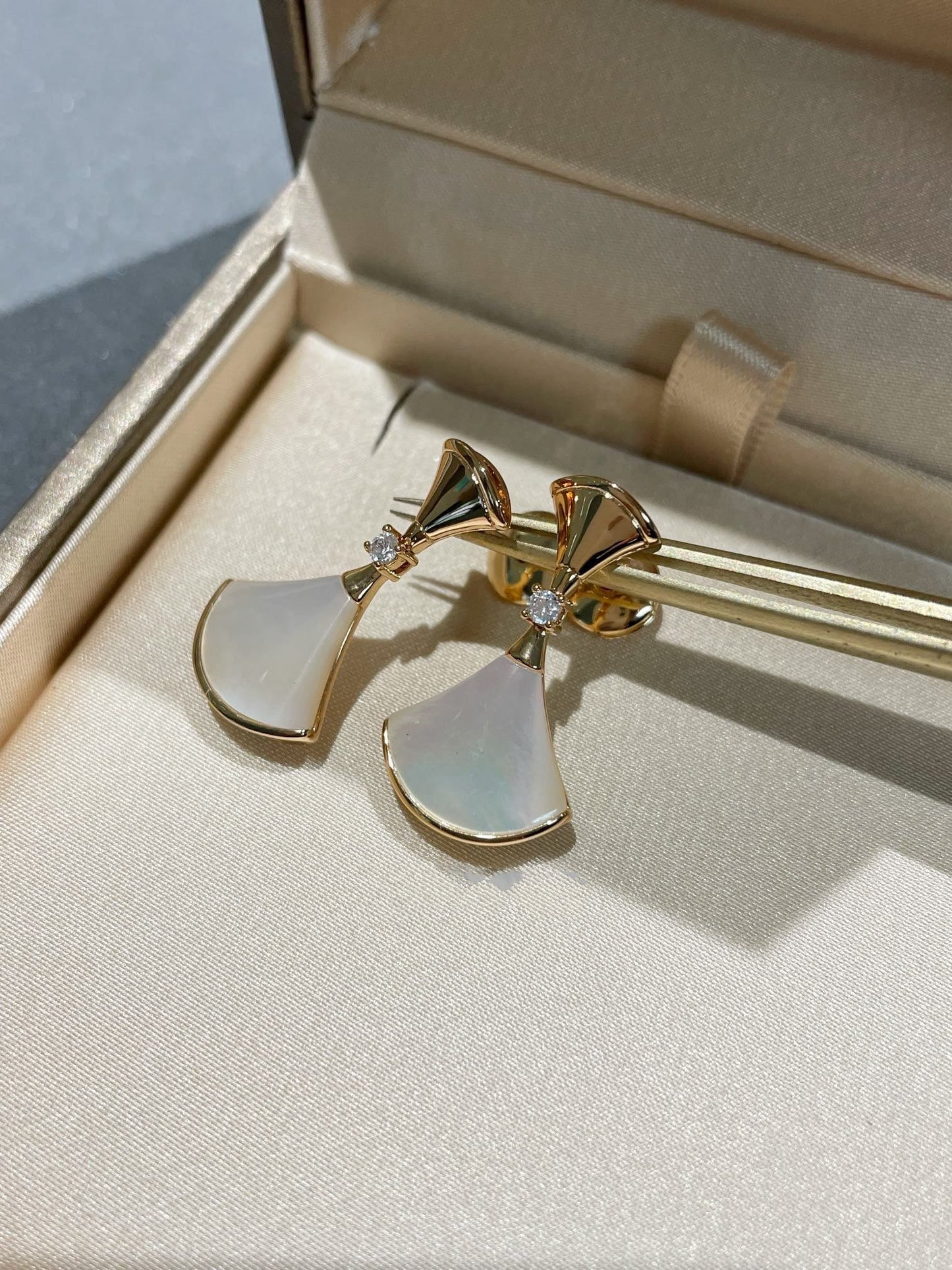 [Kincade Jewelrys]DREAM MOP 1 DIAMOND EARRINGS