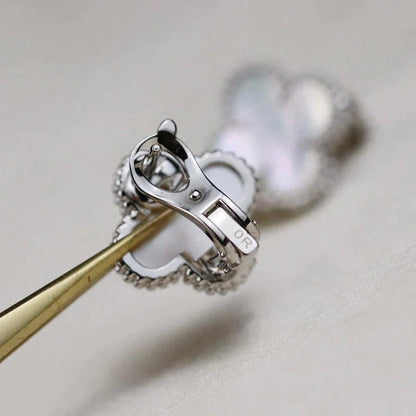 [Kincade Jewelrys]CLOVER MEDIUM 1 MOTIFS  WHITE MOP EARRINGS SILVER