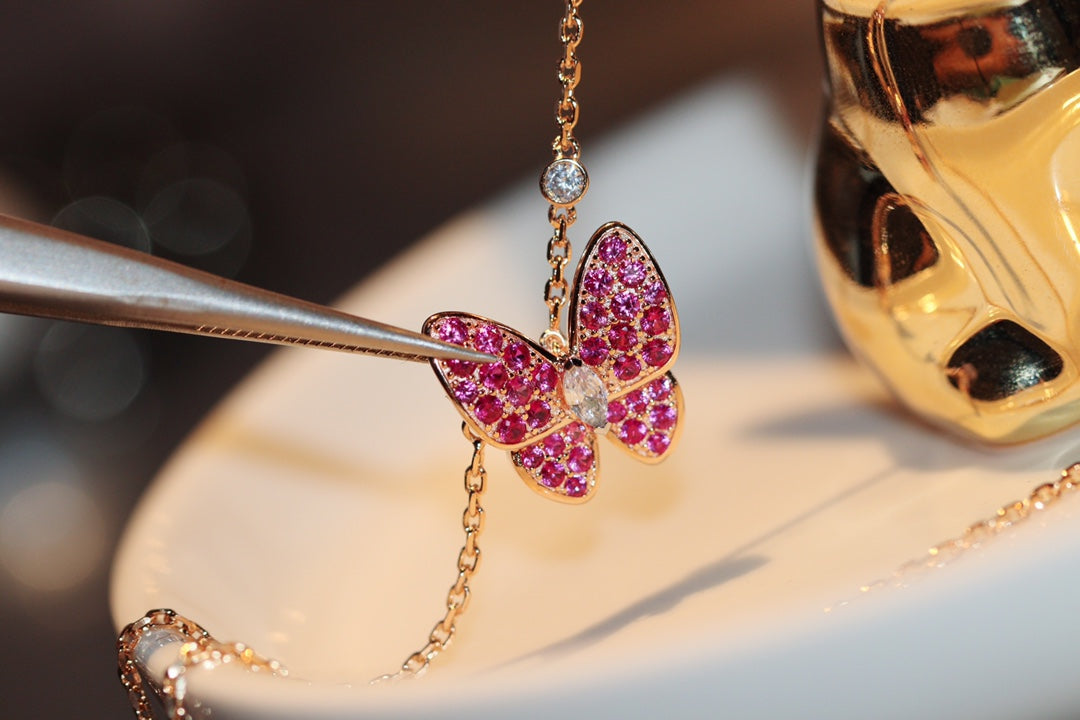 [Kincade Jewelrys]BUTTERFLY RED DIAMOND ROSE GOLD NECKLACE
