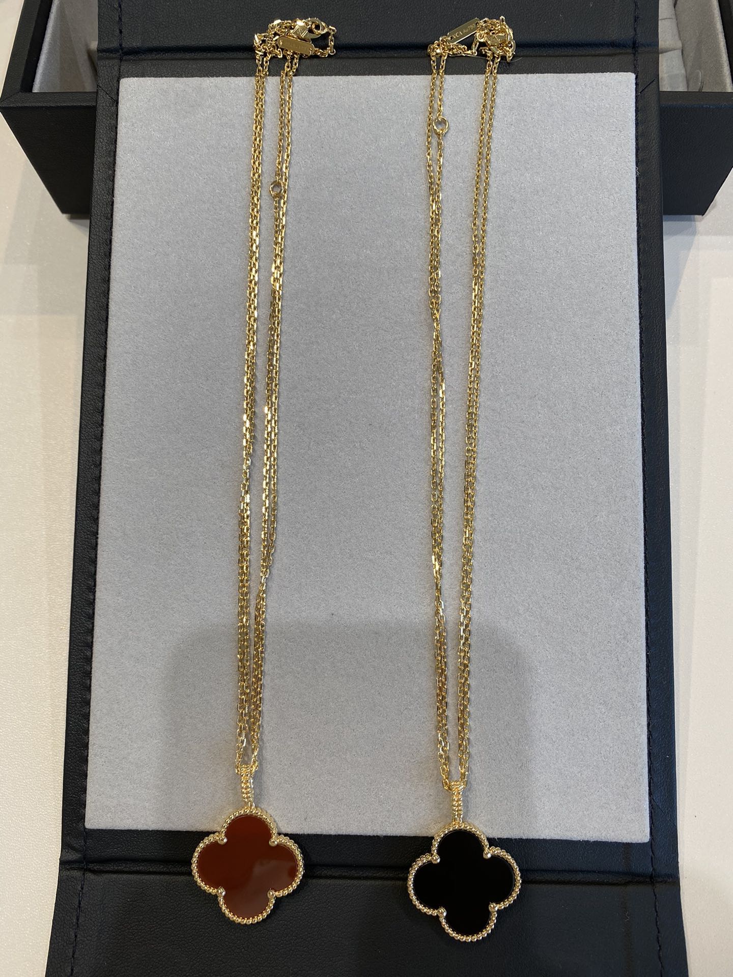 [Kincade Jewelrys]CLOVER 25MM NECKLACE GOLD CARNELIAN