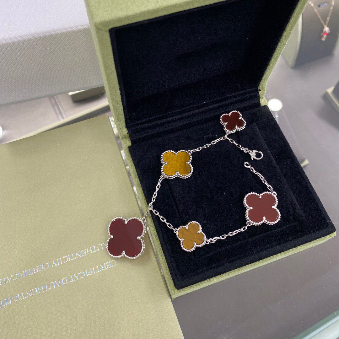 [Kincade Jewelrys]CLOVER 5 MOTIFS SIVLER CARNELIAN TIGER EYE BRACELET