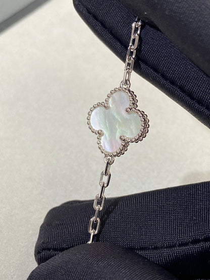 [Kincade Jewelrys]CLOVER SILVER MOP 5 MOTIF BRACELET
