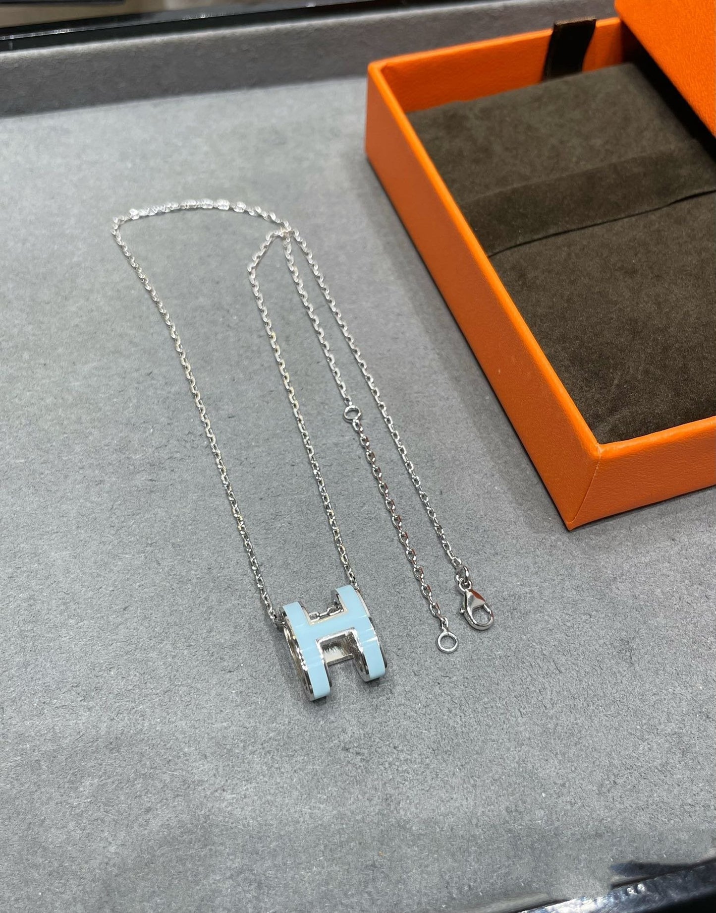 [Kincade Jewelrys]POP H SKY BLUE NECKLACE