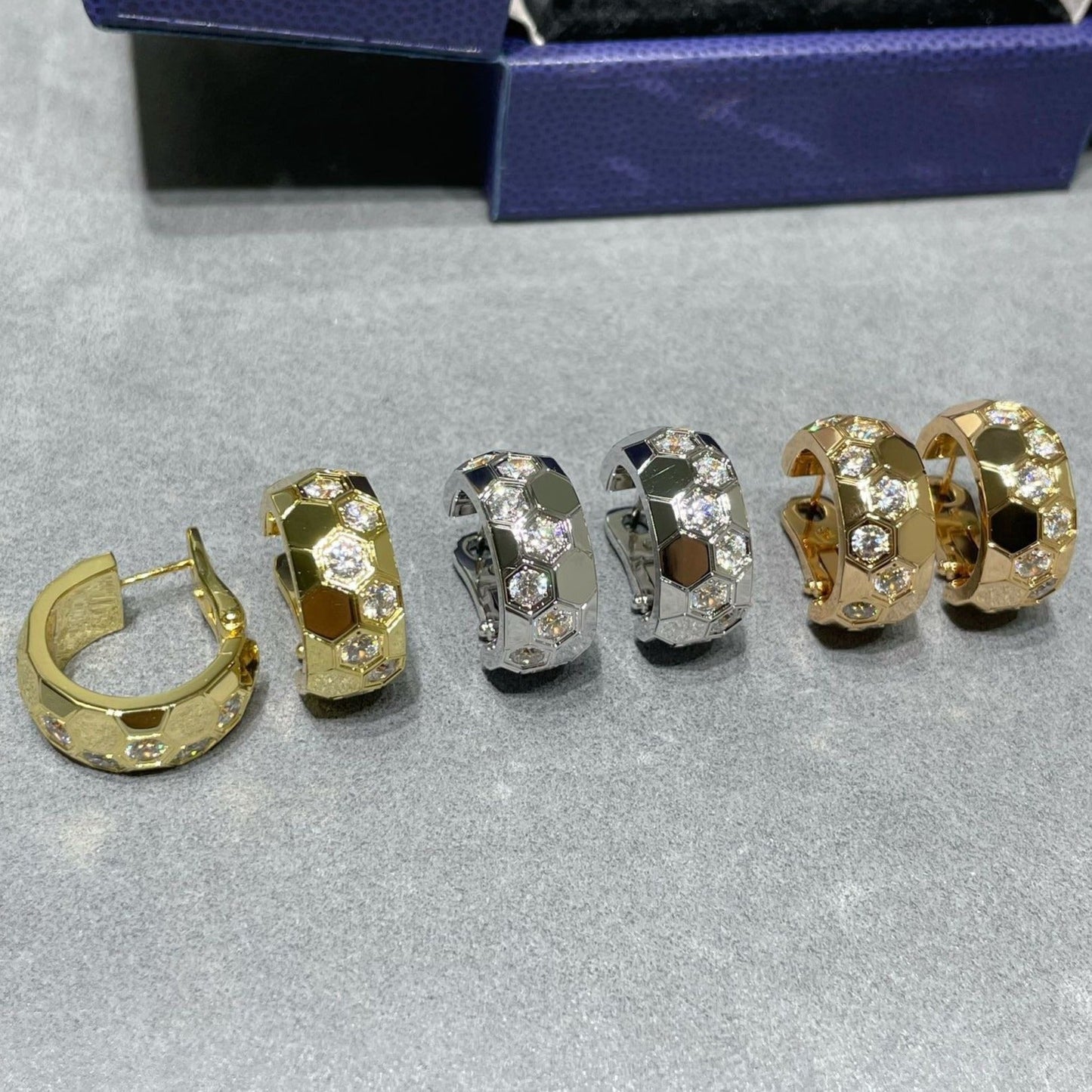 [Kincade Jewelrys]BEE LOVE DIAMOND HOOP EARRINGS