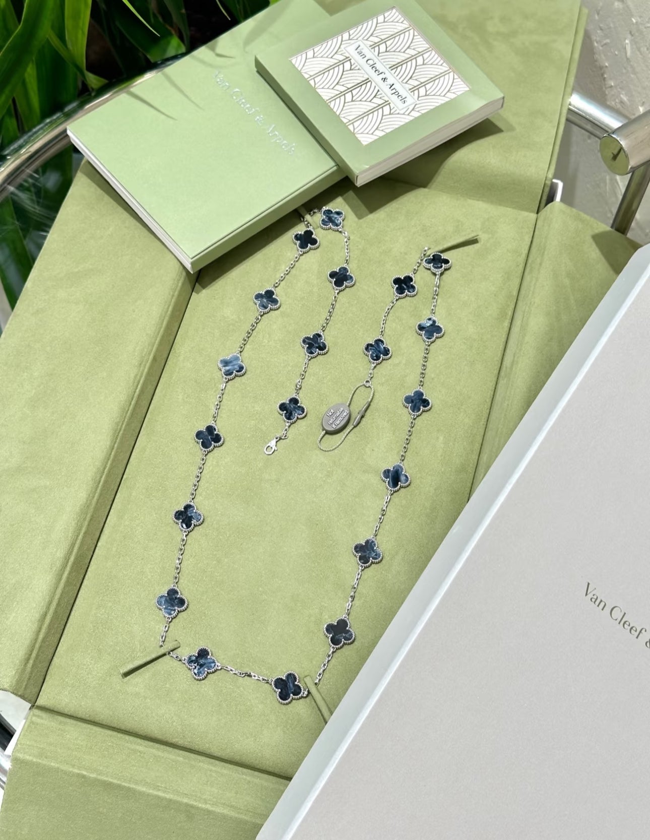 [Kincade Jewelrys]CLOVER 20 MOTIFS BIDE STONE NECKLACE