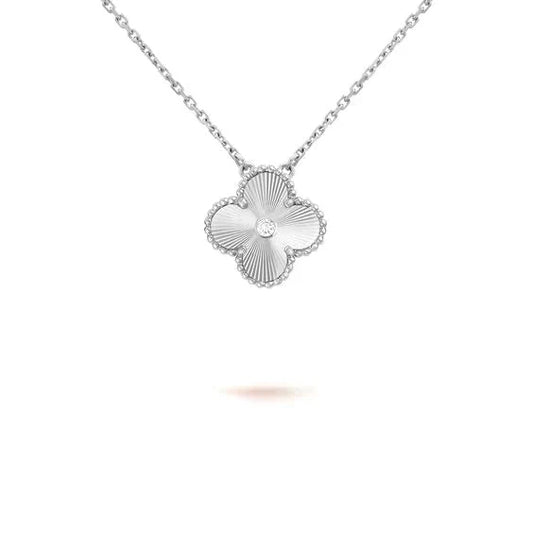 [Kincade Jewelrys]CLOVER  15MM DIAMOND LASER NECKLACE SILVER