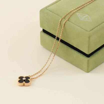 [Kincade Jewelrys]CLOVER 15MM DIAMOND ONYX NECKLACE