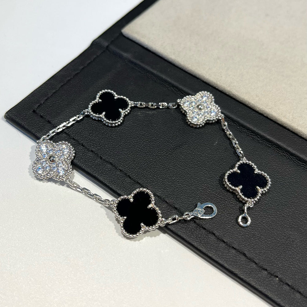 [Kincade Jewelrys]CLOVER 5 MOTIF ONYXS DIAMOND BRACELET SILVER