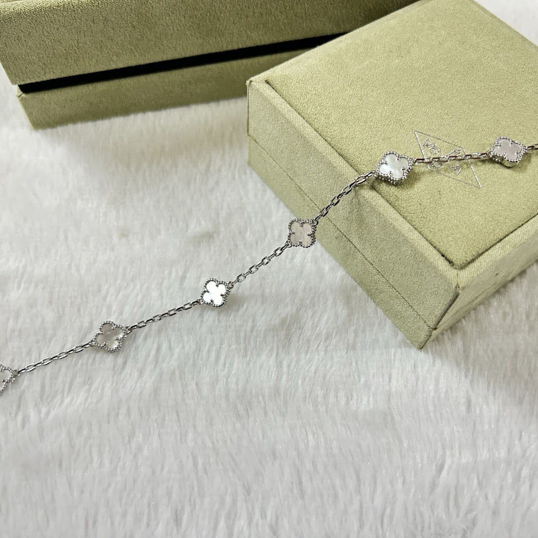 [Kincade Jewelrys]CLOVER 6 MOTIF WHITE MOP BRACELET