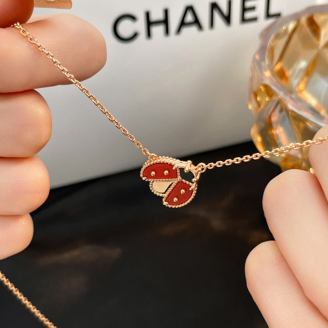 [Kincade Jewelrys]LUCKY  CARNELIANS LADYBUG NECKLACE