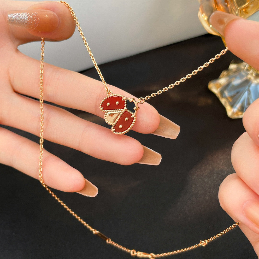 [Kincade Jewelrys]LUCKY  CARNELIANS LADYBUG NECKLACE