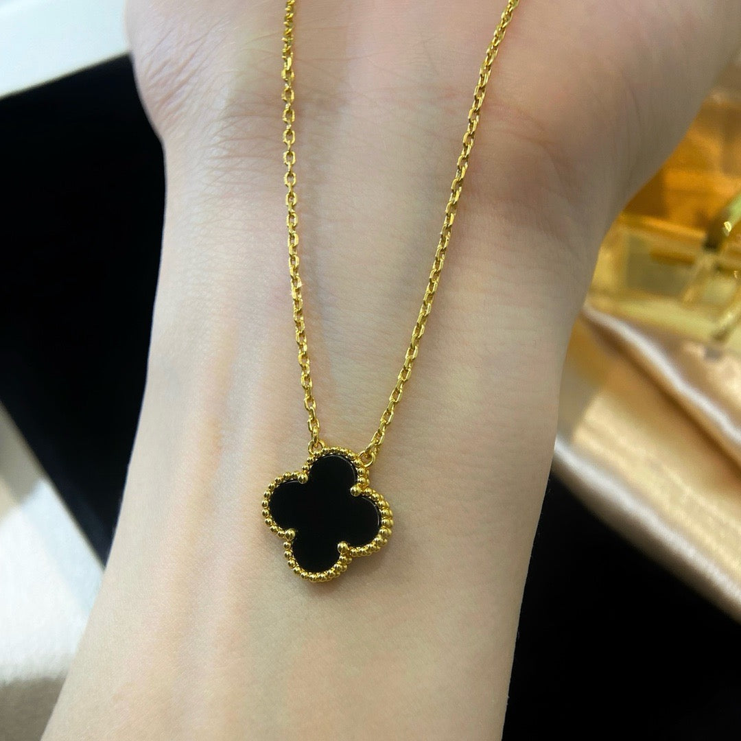 [Kincade Jewelrys]CLOVER 15MM BLACK ONYX SINGLE FLOWER NECKLACE