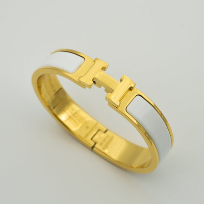 [Kincade Jewelrys]H WHITE BRACELET