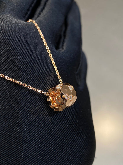 [Kincade Jewelrys]BEE LOVE DIAMOND NECKLACE
