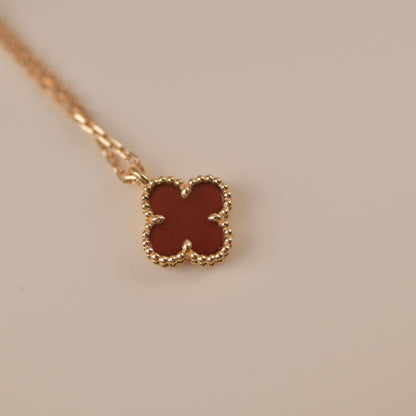 [Kincade Jewelrys]CLOVER MINI 9.5MM WHITE CARNELIANS NECKLACE