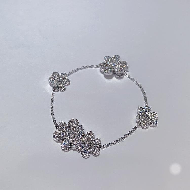 [Kincade Jewelrys]FRIVOLE SILVER 5 FLOWERS BRACELET