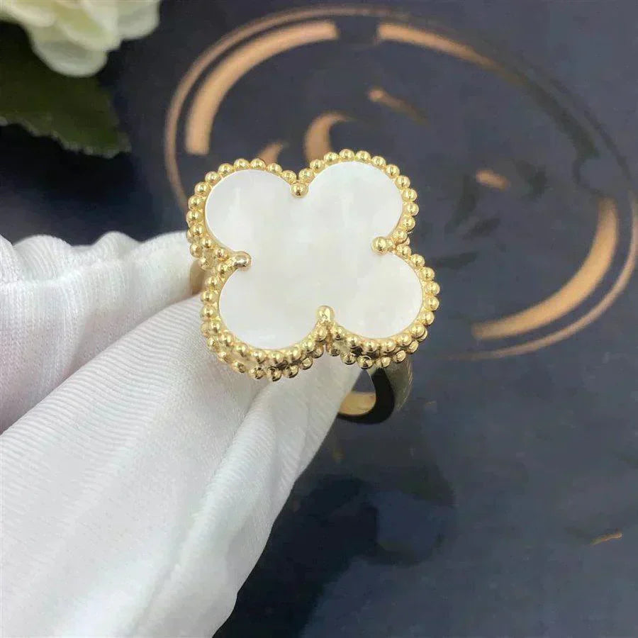 [Kincade Jewelrys]CLOVER WHITE MOP RING