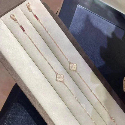 [Kincade Jewelrys]CLOVER SINGLE FLOWER BRACELET